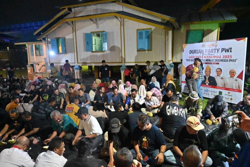 Durian Party ala PWI Meriahkan Hari Pers Nasional 2025 di Provinsi Riau